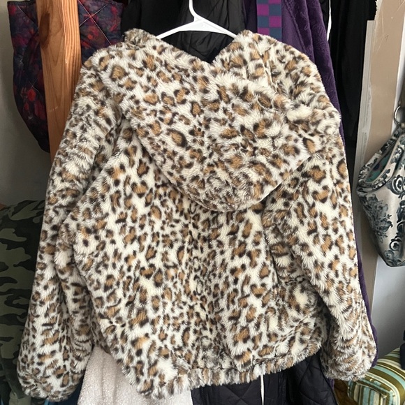 Lucky Brand Faux Fur Jacket - Picture 7 of 7